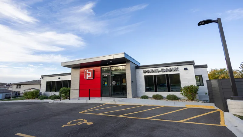 241023-Park-Bank-Cross-Plains-0048